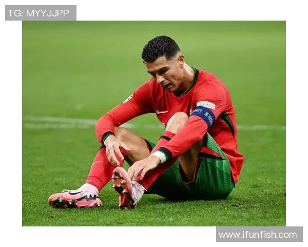 在城市的高空舞台上追逐梦想的足球明星故事